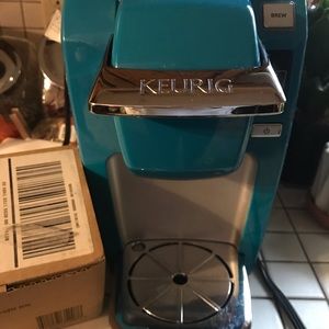 Single serve Keurig, teal